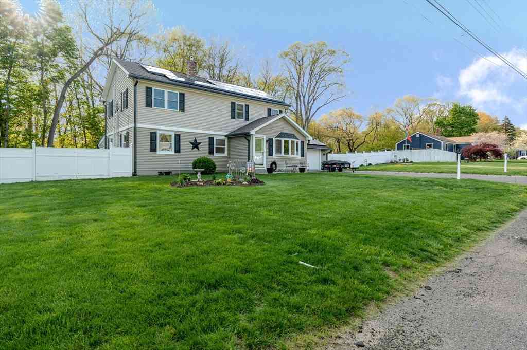Homes For Sale - 113 Skyridge St<br/> Hampden County, Ludlow, MA 01056
