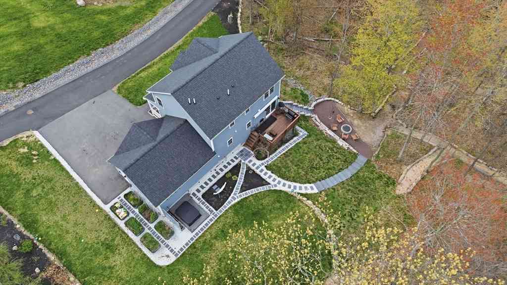 Homes For Sale - 131 Damon Rd<br/> Fitchburg, MA 01420