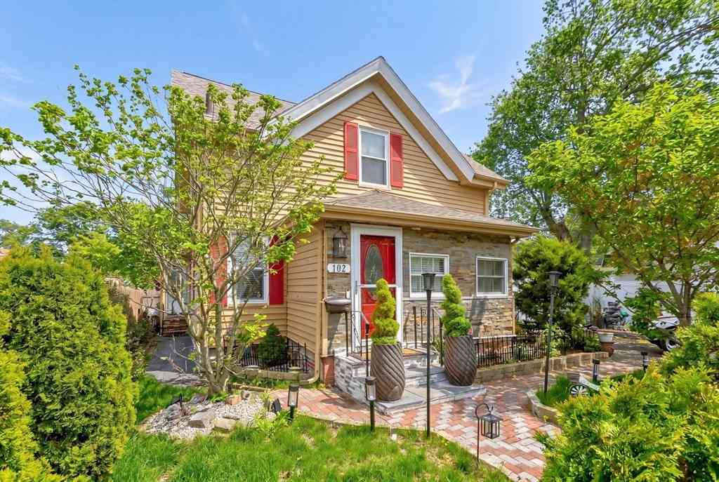 Homes For Sale - 102 Thurber Avenue<br/> Plymouth County, Brockton, MA 02301