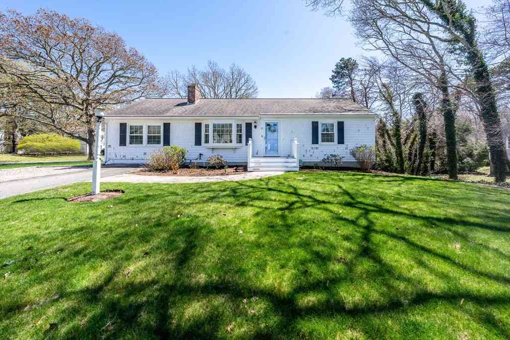 Homes For Sale - 73 Swift Brook Rd<br/> Yarmouth, MA 02673