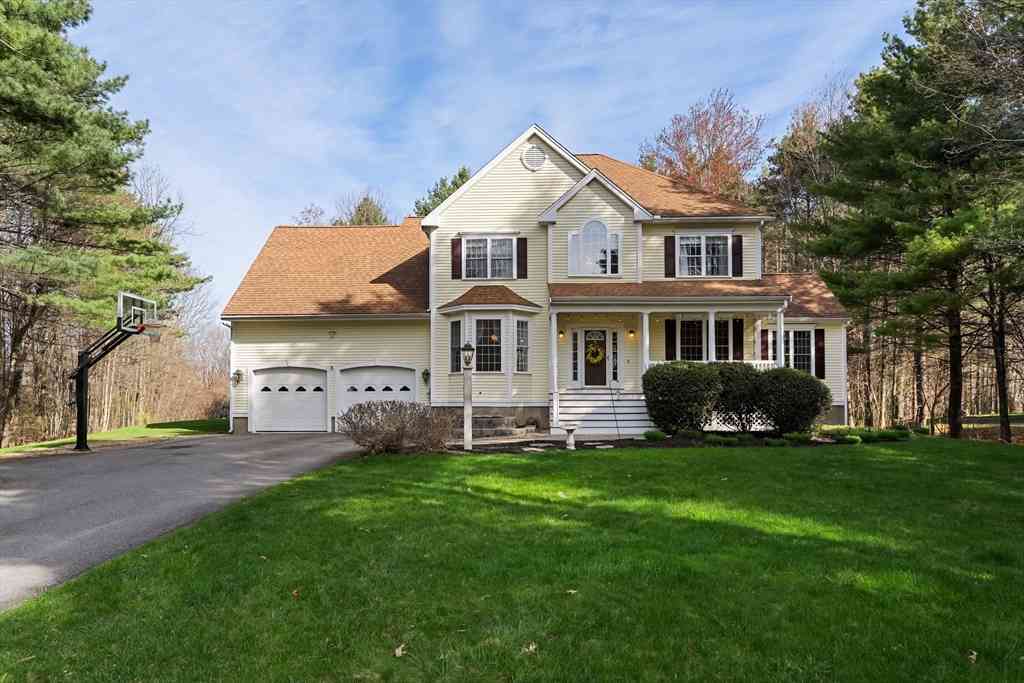 Homes For Sale - 12 Alder Way<br/> Worcester County, Lunenburg, MA 01462