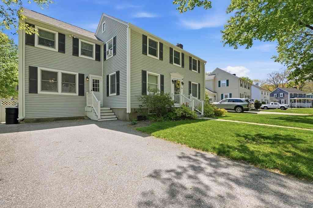 Homes For Sale - 28 Saxon Rd<br/> Worcester, MA 01602