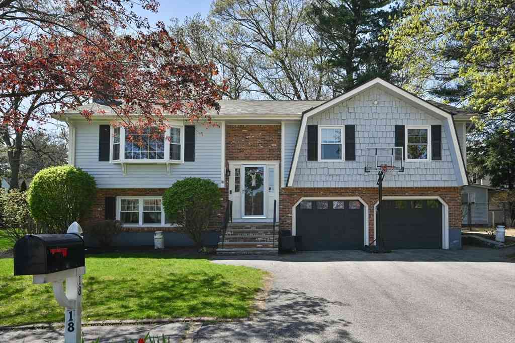 Homes For Sale - 18 Aurele Cir<br/> Middlesex County, Reading, MA 01867