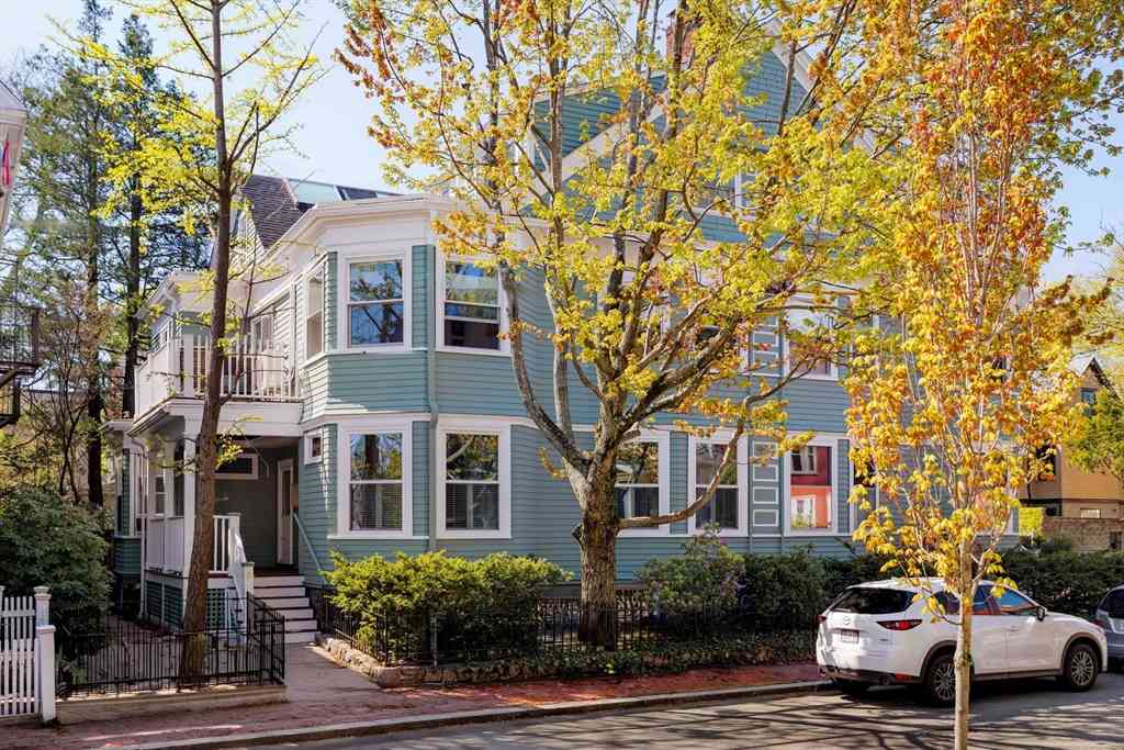 Condo For Sale - 6 Shepard Street #4<br/> Cambridge, MA 02138