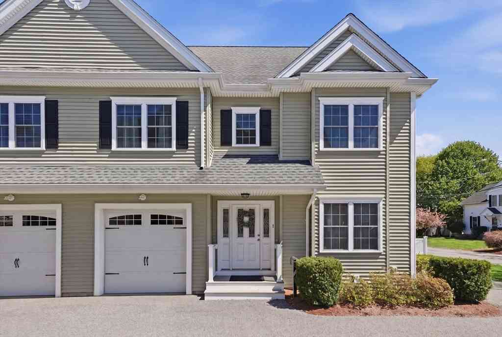 Condo For Sale - 46 School Avenue #1<br/> Waltham, MA 02453