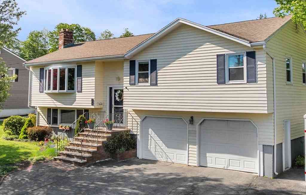 Homes For Sale - 20 West Park<br/> Middlesex County, Wakefield, MA 01880