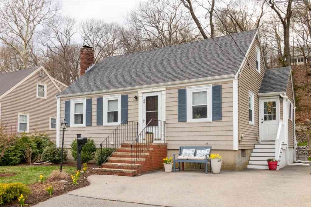 Homes For Sale - 49 Brookside Rd<br/> Norfolk County, Braintree, MA 02184