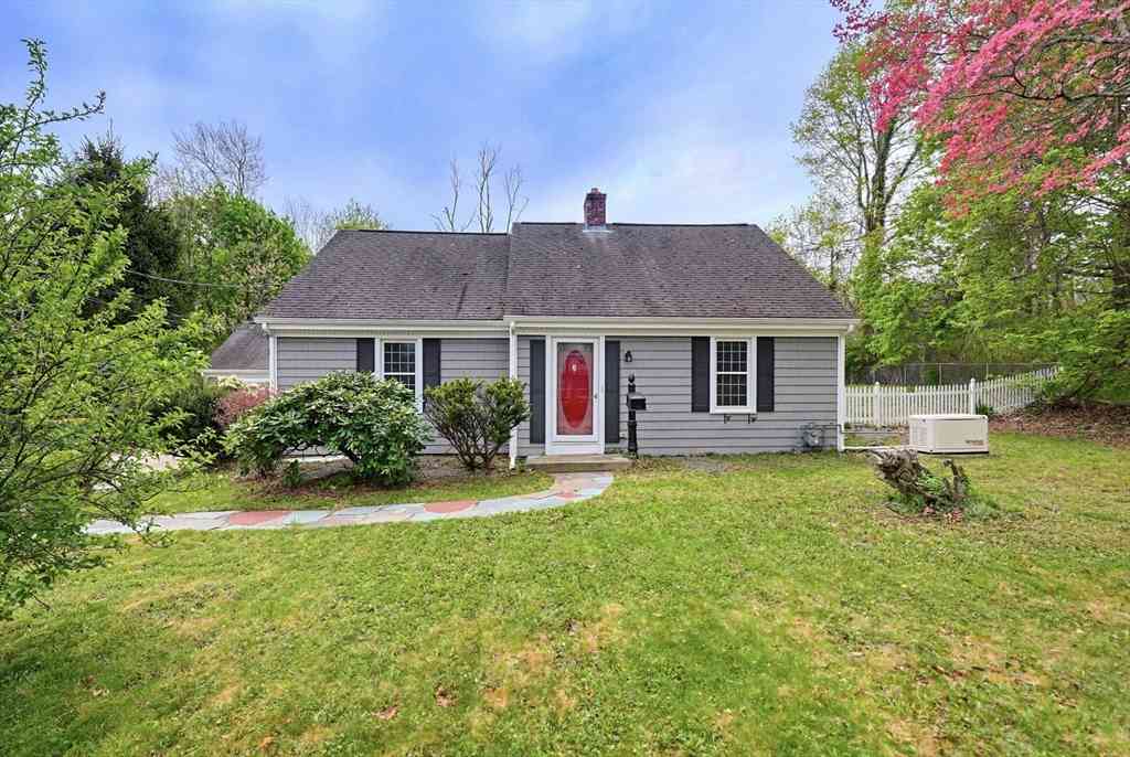 Homes For Sale - 40 Metcalf Road<br/> North Attleboro, MA 02760