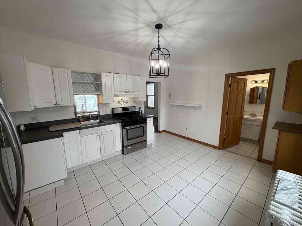 Apartment For Rent - 573 Shirley St #2<br/> Winthrop, MA 02152