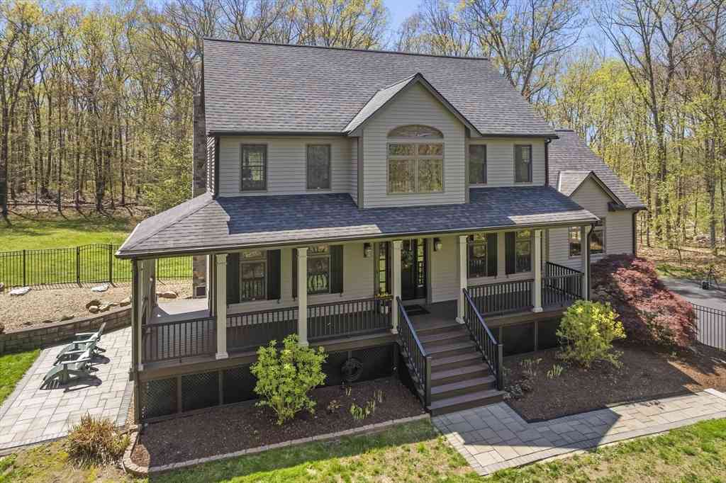 Homes For Sale - 52 Fales Road<br/> Plainville, MA 02762