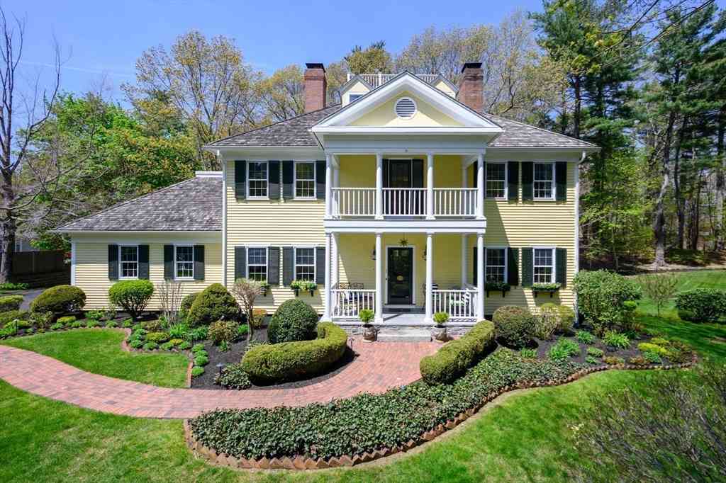 Homes For Sale - 1 Brewer Way<br/> Hingham, MA 02043