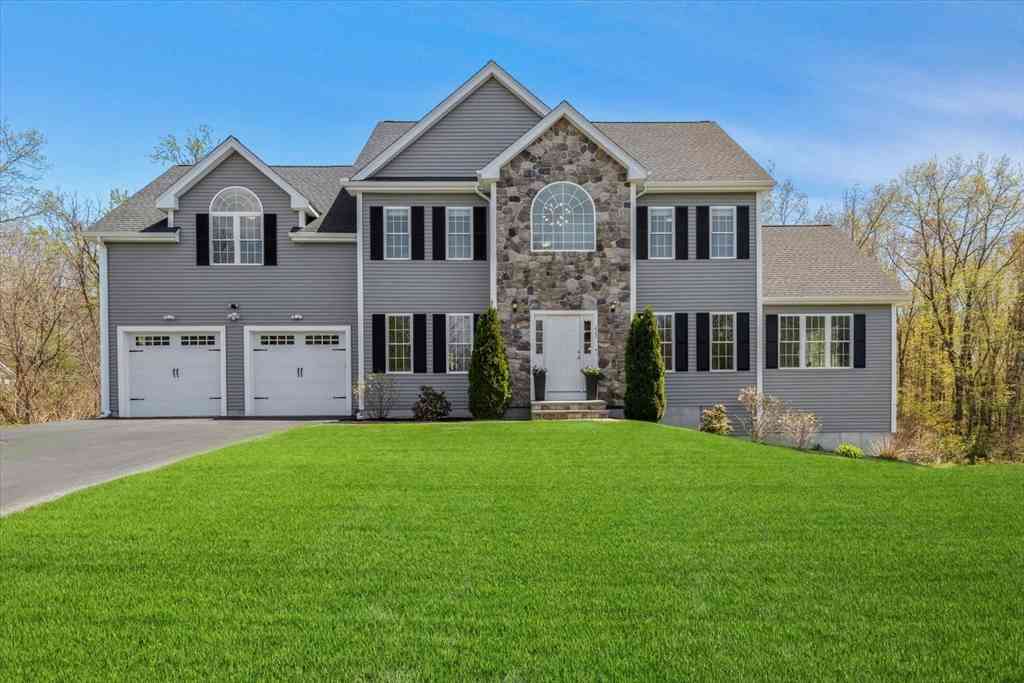 Homes For Sale - 223 Gulf St<br/> Shrewsbury, MA 01545