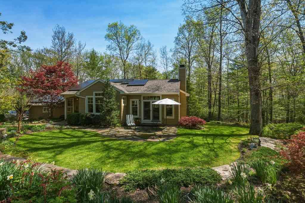Homes For Sale - 650 N Farms Rd<br/> Northampton, MA 01062