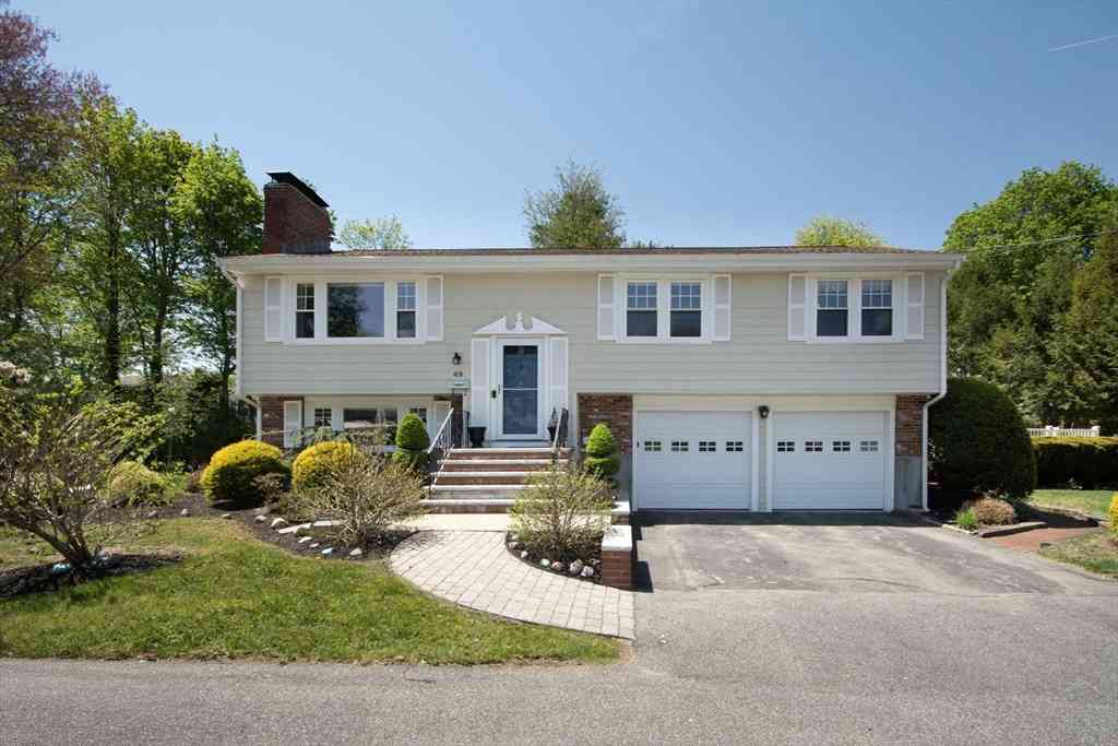 Homes For Sale - 49 Woodman Cir<br/> Norfolk County, Weymouth, MA 02190