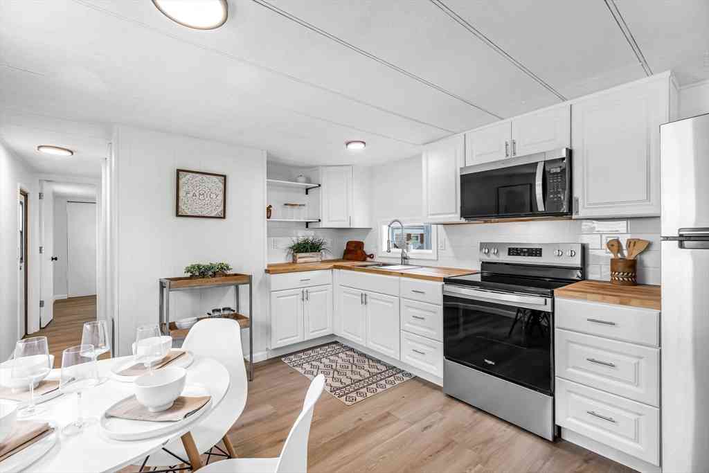 Mobile Home For Sale - 36 Klondike #AVE<br/> Hampden County, Westfield, MA 01085