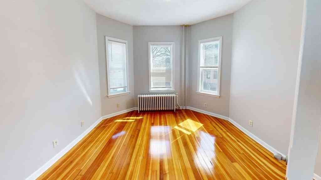 Apartment For Rent - 52 Sumner Street #3<br/> Revere, MA 02151