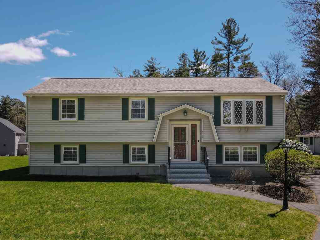 Homes For Sale - 24 Worden Road<br/> Middlesex County, Tyngsboro, MA 01879
