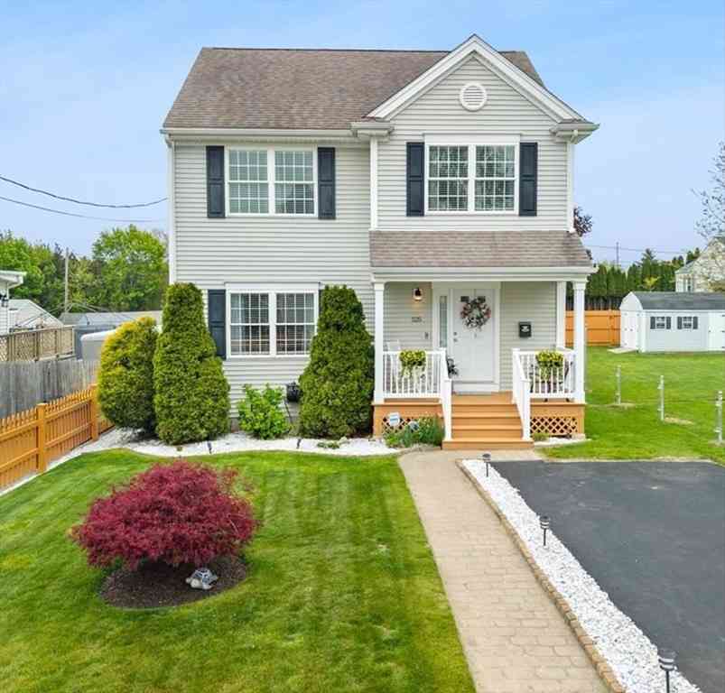 Homes For Sale - 525 Anthony St<br/> Fall River, MA 02721