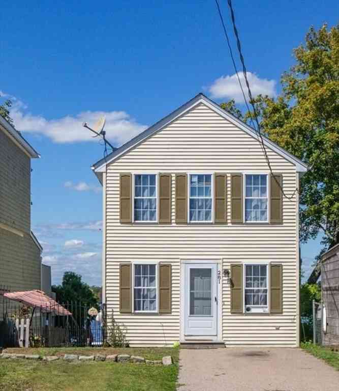 Homes For Sale - 281 Mattakeesett St<br/> Pembroke, MA 02359