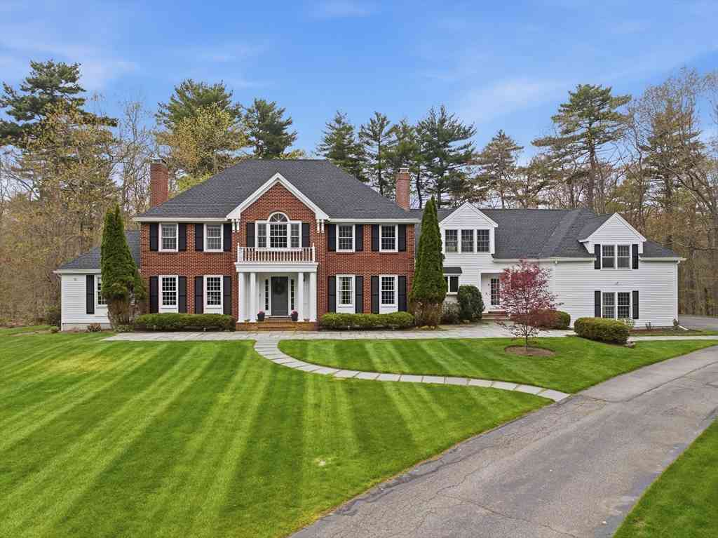 Homes For Sale - 8 Charles Davis Dr<br/> Essex County, Wenham, MA 01984