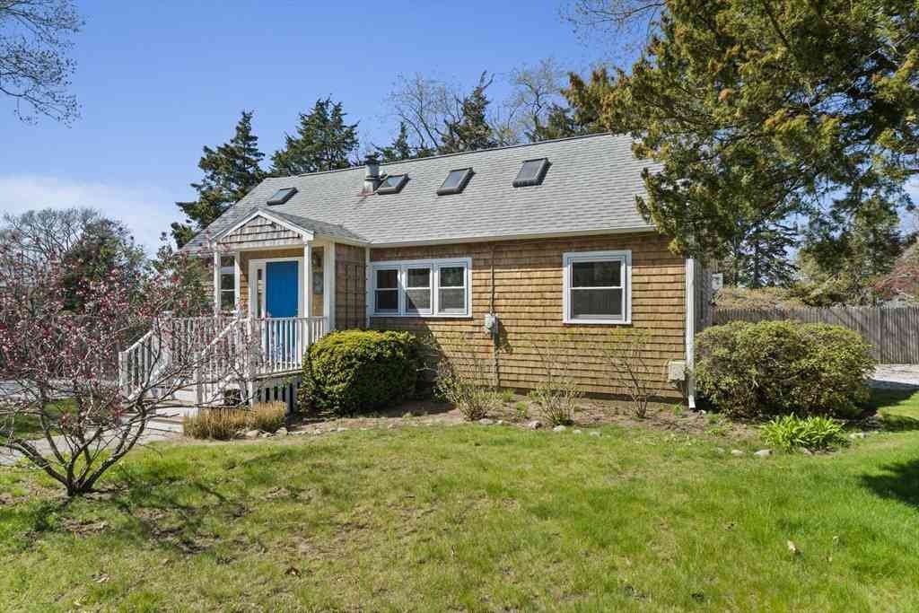 Homes For Sale - 14 Ivy Road<br/> Marshfield, MA 02050