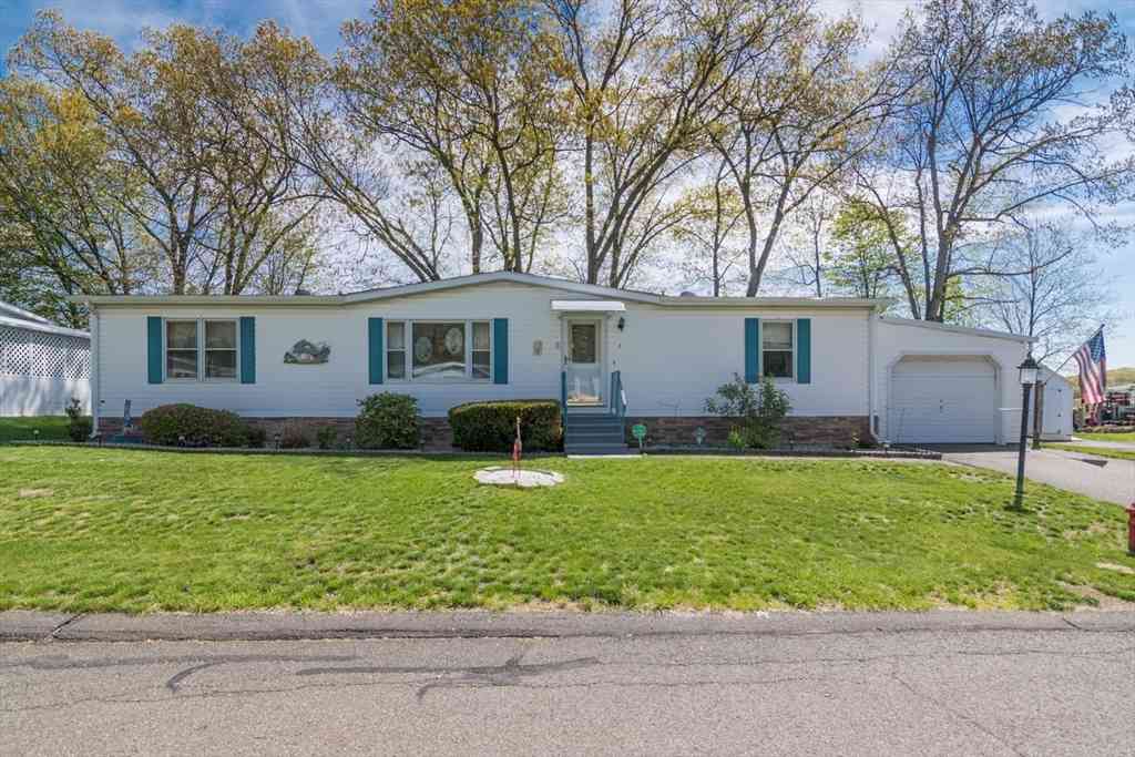 Mobile Home For Sale - 3 John Drive<br/> Hampden County, West Springfield, MA 01089