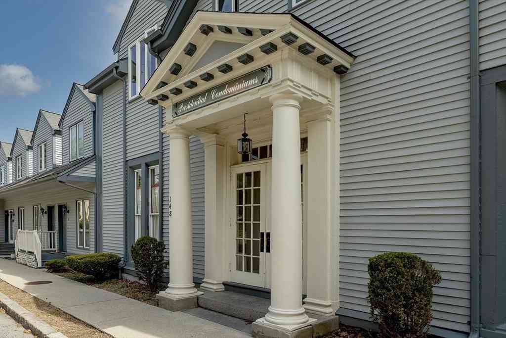 Condo For Sale - 148 Presidents Ln #1<br/> Norfolk County, Quincy, MA 02169