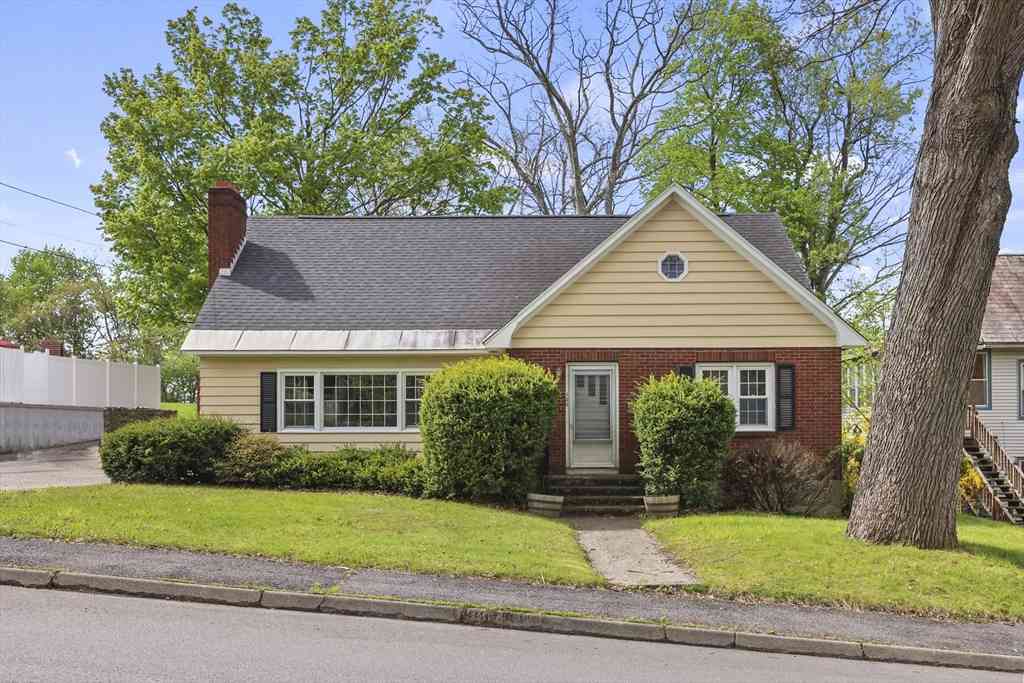 Homes For Sale - 100 Hospital Ave<br/> North Adams, MA 01247