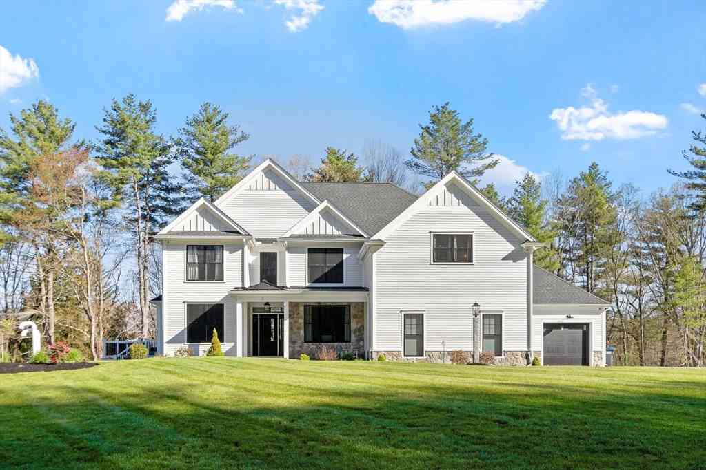Homes For Sale - 1 Honeybee Pass<br/> Middlesex County, Hopkinton, MA 01748
