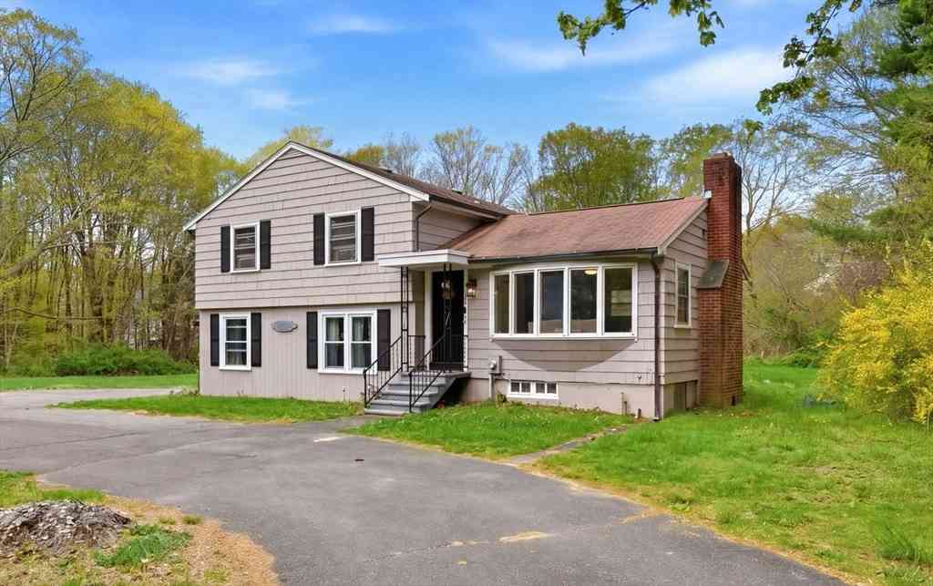 Homes For Sale - 180 Moulton<br/> Bristol County, Rehoboth, MA 02769