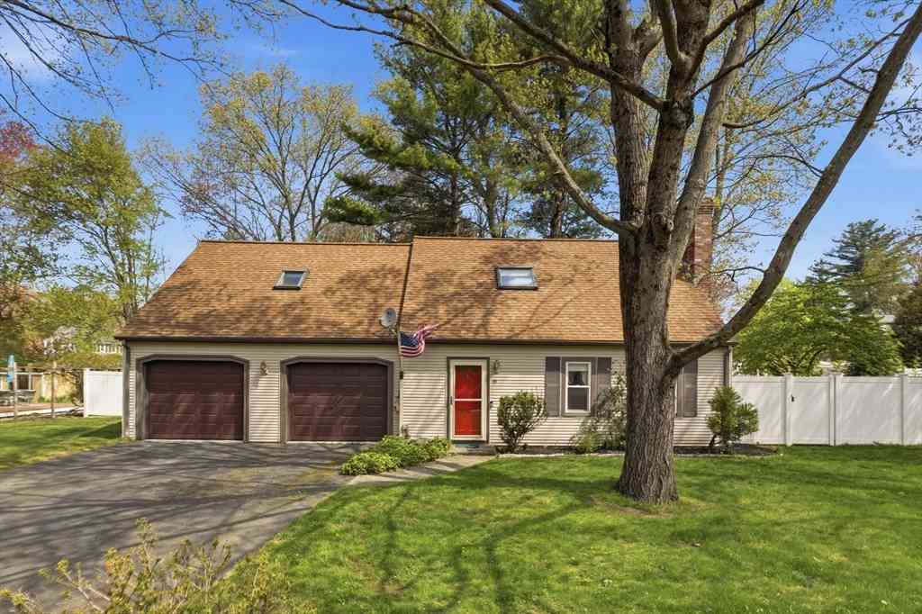 Homes For Sale - 19 Mockingbird Ln<br/> Middlesex County, Maynard, MA 01754