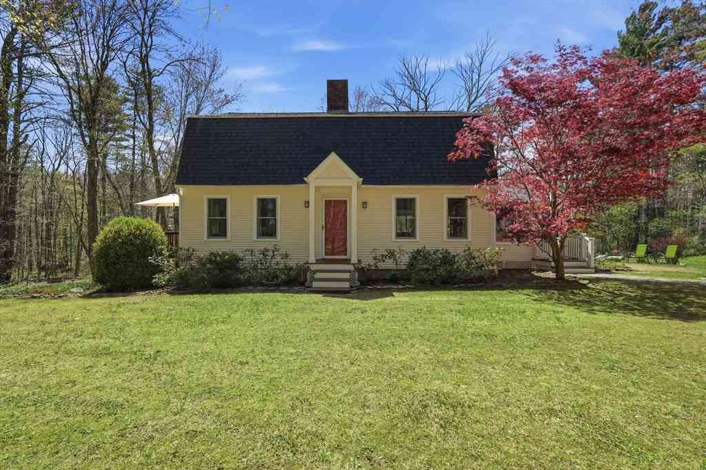 Homes For Sale - 571 W. Pelham Road<br/> Shutesbury, MA 01072