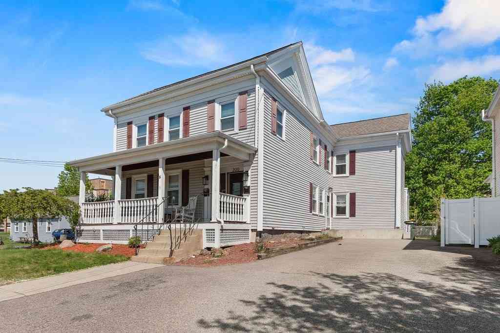 Multifamily For Sale - 200 Union St<br/> Franklin, MA 02038