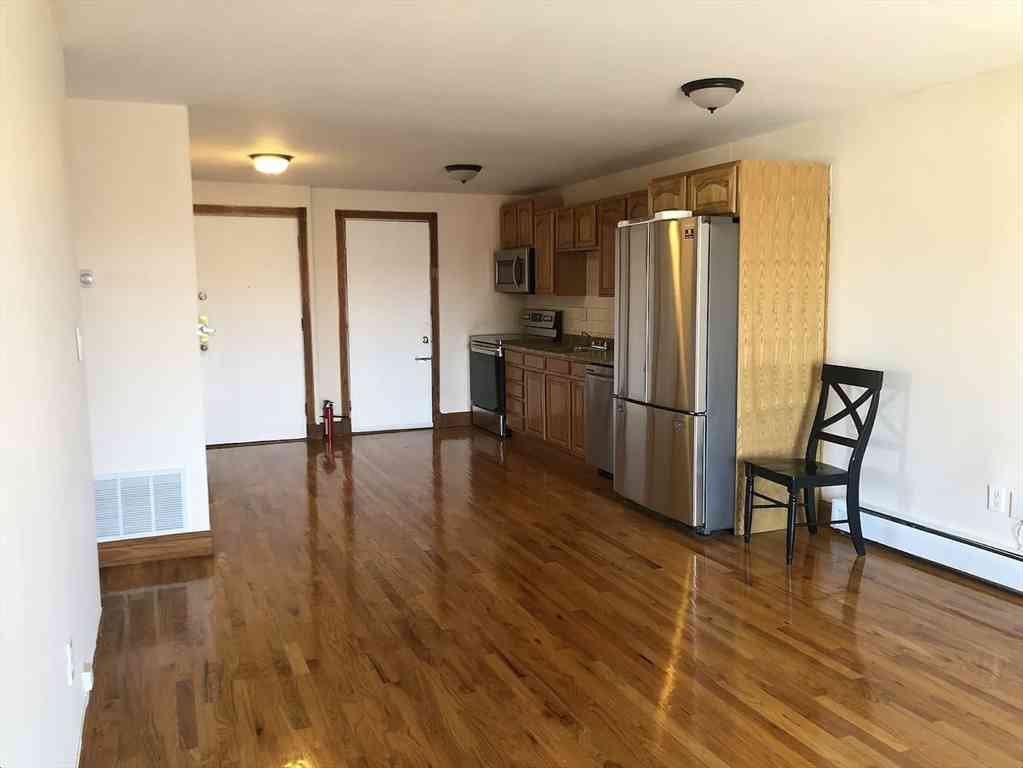 Apartment For Rent - 39 Cary Avenue #16<br/> Chelsea, MA 02150
