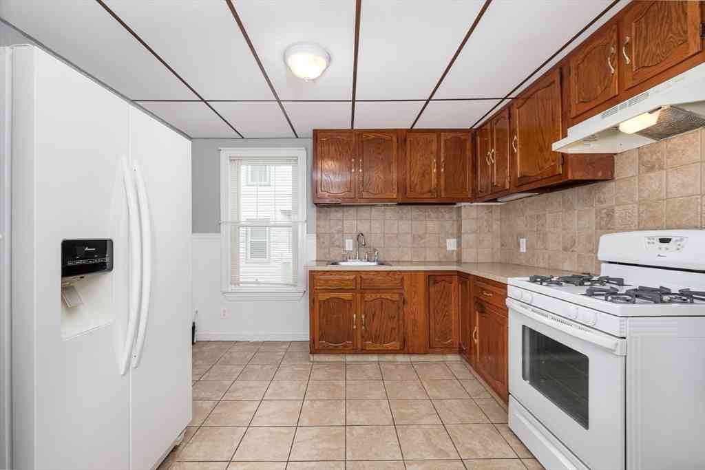 Homes For Rent - 18 Chestnut St #1<br/> Everett, MA 02149