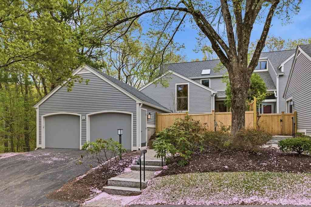 Condo For Sale - 2 Hillside Dr #2<br/> Wayland, MA 01778