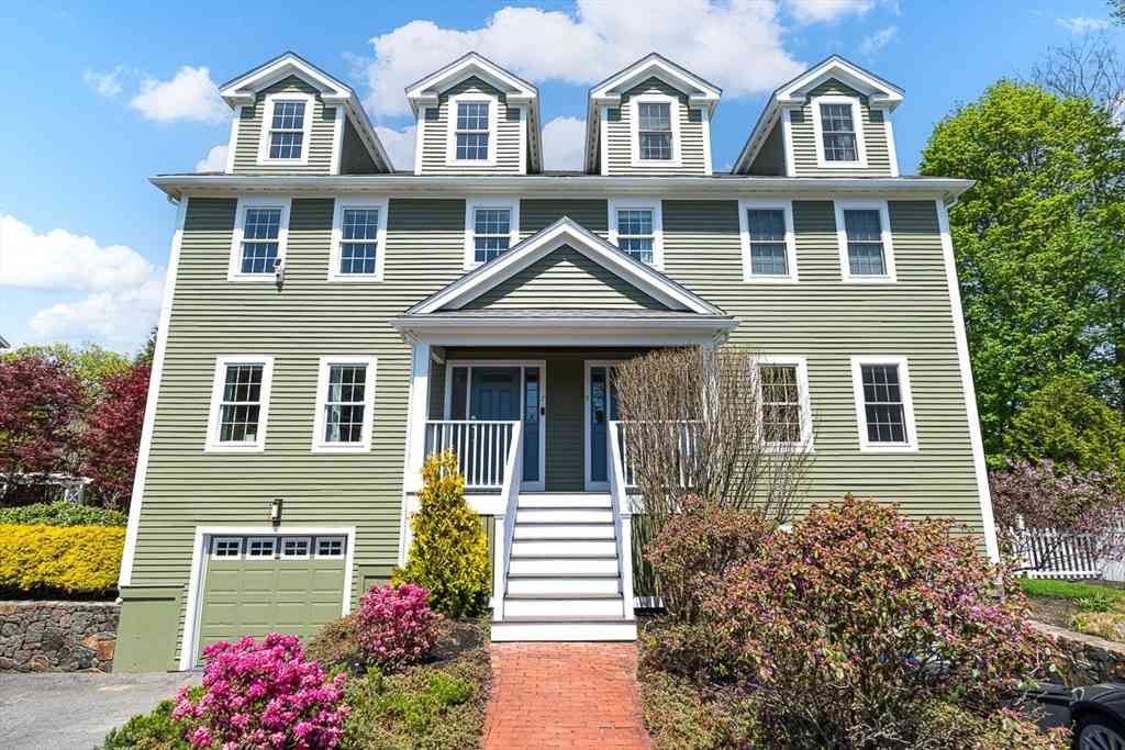 Condo For Sale - 7 Sherman Place #7<br/> Winchester, MA 01890