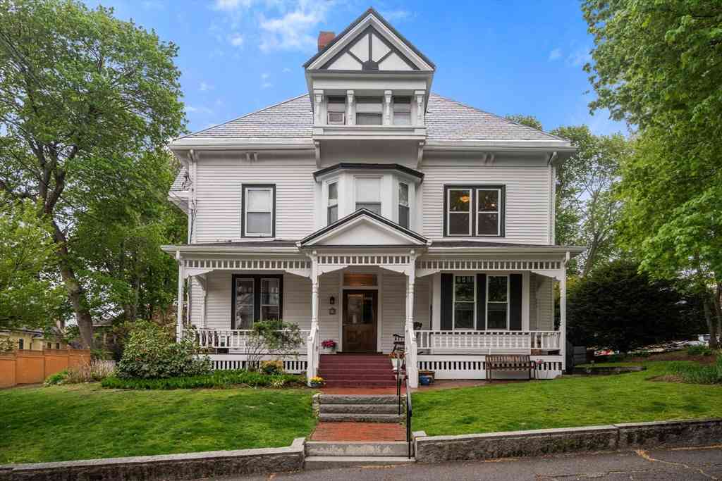 Condo For Sale - 14 Center St #3<br/> Watertown, MA 02472