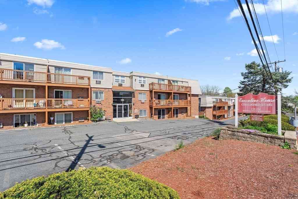 Condo For Sale - 110 Boston Post Rd. E. #8<br/> Marlborough, MA 01752
