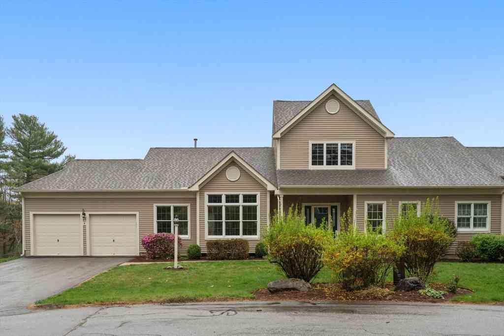 Condo For Sale - 4 Arbella Rd #4<br/> Bedford, MA 01730