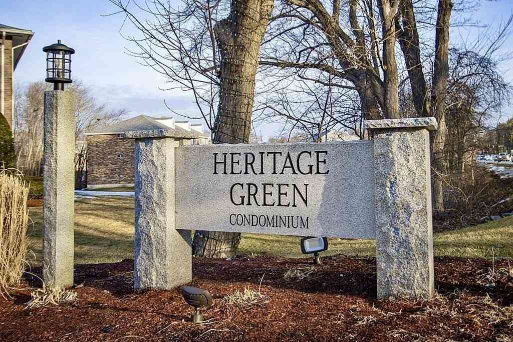 Condo For Sale - 47 Edgelawn Ave #9<br/> Essex County, North Andover, MA 01845