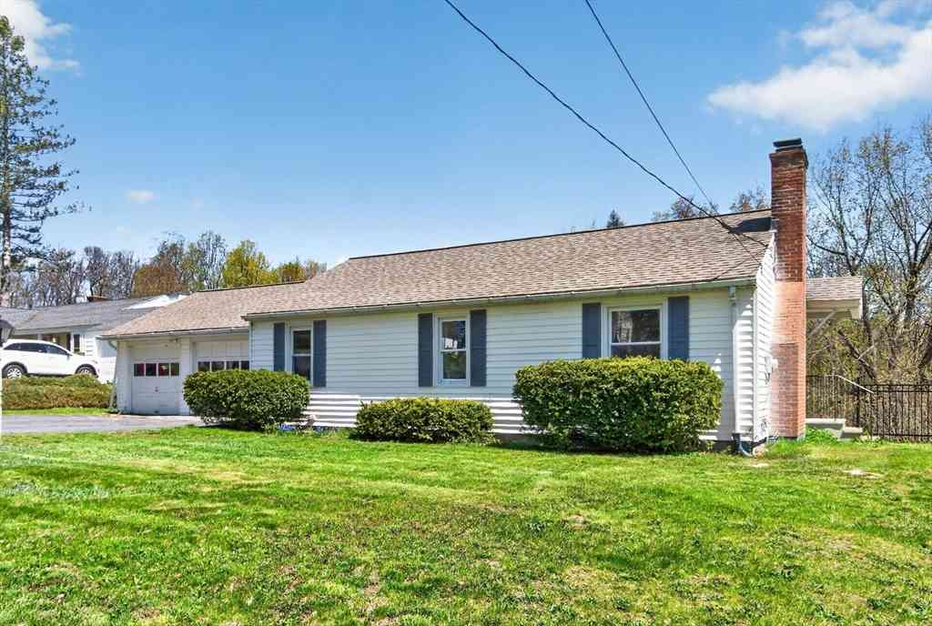 Homes For Sale - 18 Hillside Dr<br/> Worcester County, Lunenburg, MA 01462