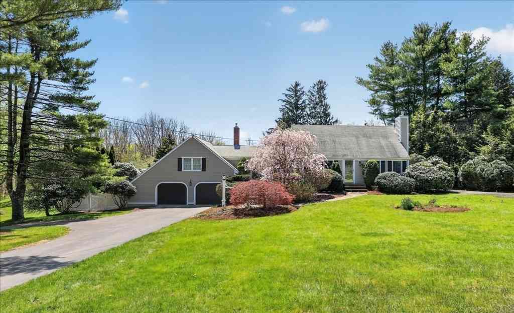 Homes For Sale - 161 Cross St<br/> Plymouth County, Norwell, MA 02061
