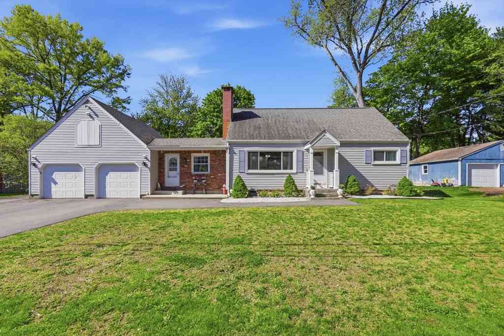 Homes For Sale - 77 Valentine Ter<br/> Hampden County, Agawam, MA 01001