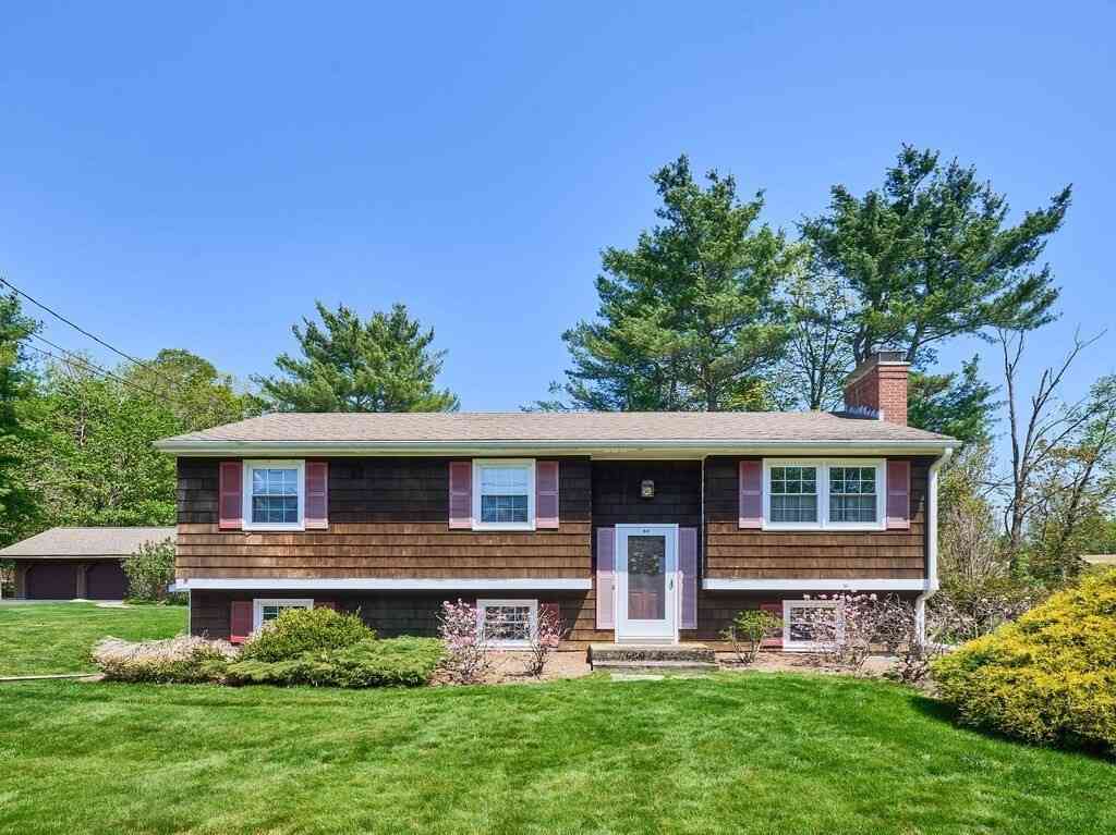 Homes For Sale - 841 Dennison Dr<br/> Worcester County, Southbridge, MA 01550