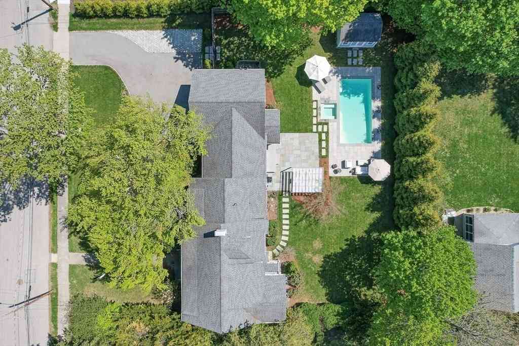 Homes For Sale - 50 Oxford Street<br/> Winchester, MA 01890