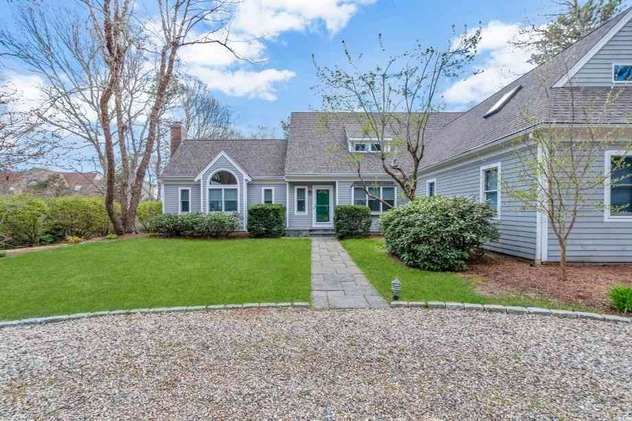 Homes For Sale - 35 Punkhorn Point Rd<br/> Mashpee, MA 02649