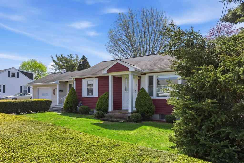 Homes For Sale - 9 Brae Rd<br/> Bristol County, Fairhaven, MA 02719