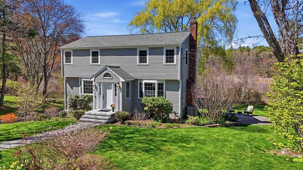 Homes For Sale - 4 Meadowbrook Rd<br/> Acton, MA 01720