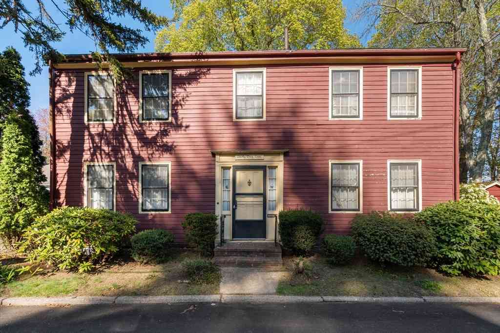 Homes For Sale - 30 Troy Ln<br/> Middlesex County, Newton, MA 02468